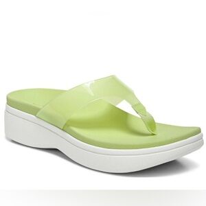 EUC Vionic Women's Platform Wedge Flip-flop Sandal Orthotic Arch Support Lime